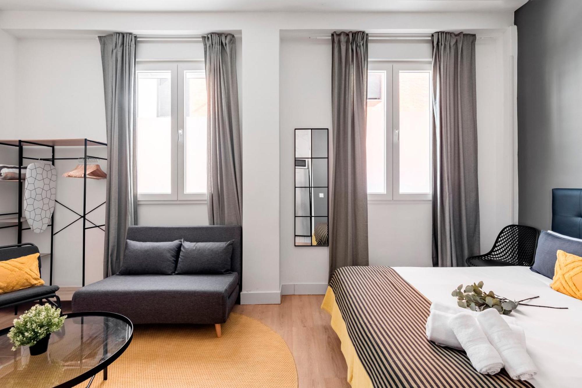 Charming Lucero Apartment Madrid Exterior photo